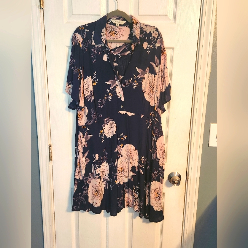 DAVI & DANI Pink Ruffled Midi Dress with Flutter Sleeves